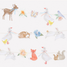 Load image into Gallery viewer, Little Animals Garland Set
