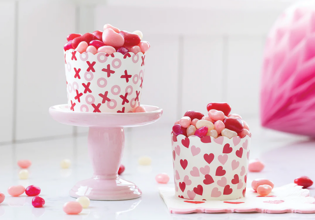 Scattered XOXO Hearts 5 onz. Baking Cups