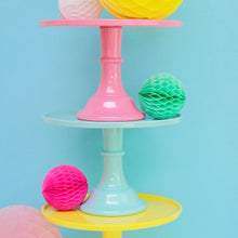 Load image into Gallery viewer, Pink Melamine Cake Stand (Alquiler)
